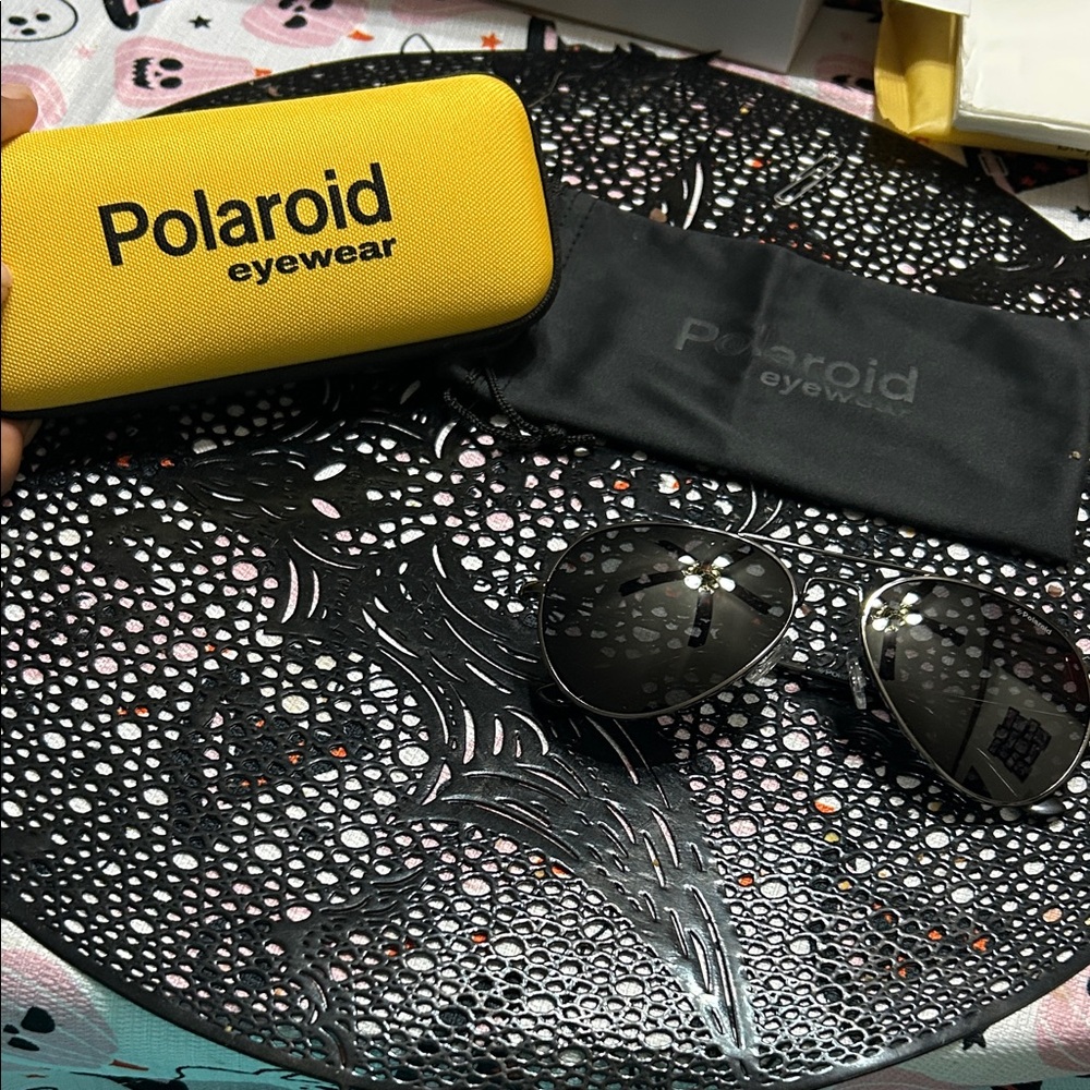 Brand New Polaroid Aviator Sunglasses All Inclusive